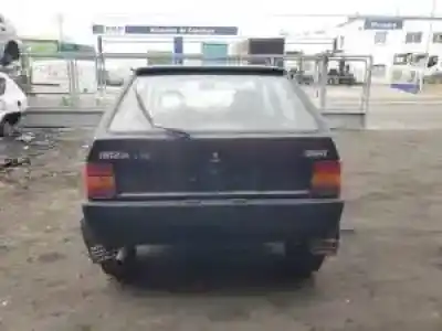 Veículo de Sucata seat ibiza 1.2-g-021a1000 do ano 1985 alimentado 