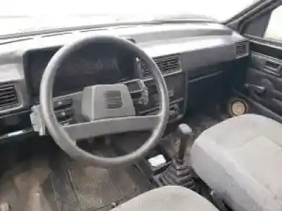 Veículo de Sucata seat ibiza 1.2-g-021a1000 do ano 1985 alimentado 