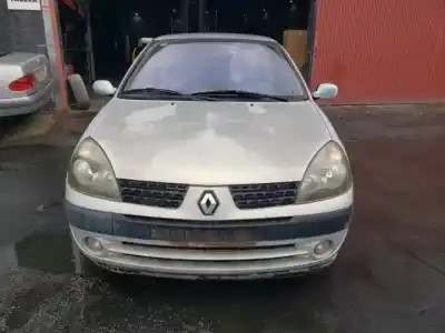 Scrapping Vehicle renault clio ii fase ii (b/cb0) d4fb712 of the year 2001 powered 