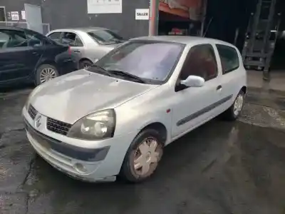 Scrapping Vehicle renault clio ii fase ii (b/cb0) d4fb712 of the year 2001 powered 