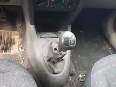 Scrapping Vehicle renault clio ii fase ii (b/cb0) d4fb712 of the year 2001 powered 