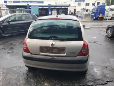 Scrapping Vehicle renault clio ii fase ii (b/cb0) d4fb712 of the year 2001 powered 