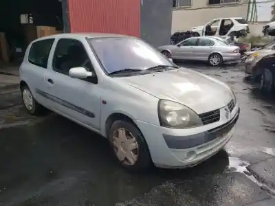 Scrapping Vehicle renault clio ii fase ii (b/cb0) d4fb712 of the year 2001 powered 