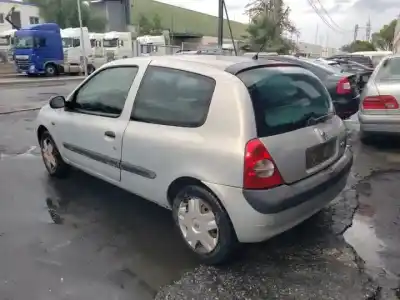 Scrapping Vehicle renault clio ii fase ii (b/cb0) d4fb712 of the year 2001 powered 