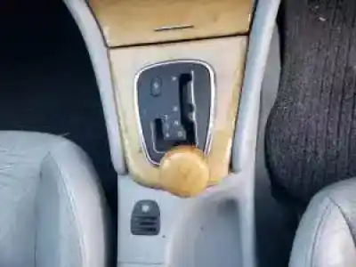 Scrapping Vehicle jaguar x-type (x400) ajv6 of the year 2003 powered 