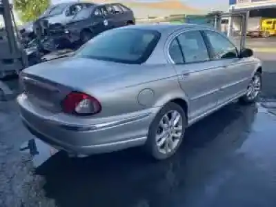 Scrapping Vehicle jaguar x-type (x400) ajv6 of the year 2003 powered 