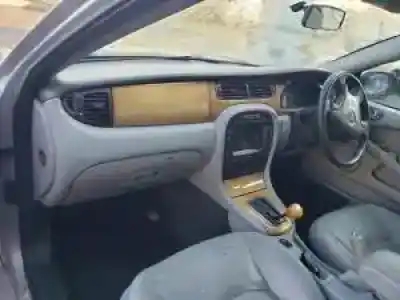 Scrapping Vehicle jaguar x-type (x400) ajv6 of the year 2003 powered 