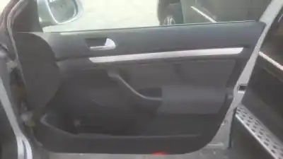 Veicolo di demolizione volkswagen jetta (1k2) azv. bkd. cbda. cbdb. cjaa dell'anno 2005 alimentato 