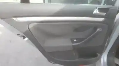 Veicolo di demolizione volkswagen jetta (1k2) azv. bkd. cbda. cbdb. cjaa dell'anno 2005 alimentato 