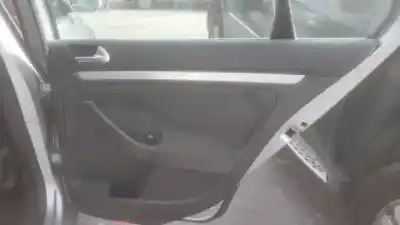 Veicolo di demolizione volkswagen jetta (1k2) azv. bkd. cbda. cbdb. cjaa dell'anno 2005 alimentato 