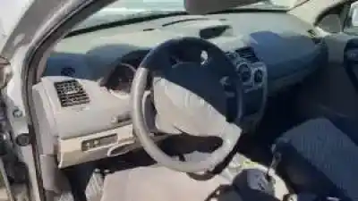 Scrapping Vehicle renault megane ii berlina 5p k4m761 of the year 2004 powered 