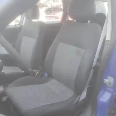 Здавання транспортного засобу opel corsa c z12xep року 2004 потужний 