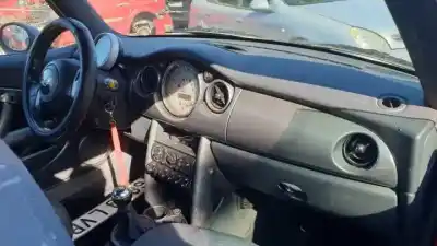 Здавання транспортного засобу mini cabrio (r52) w10b16a року 2004 потужний 
