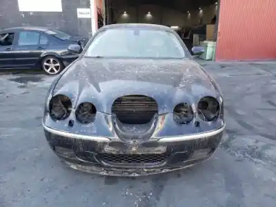 Scrapping Vehicle jaguar s-type eld11 of the year 2004 powered 