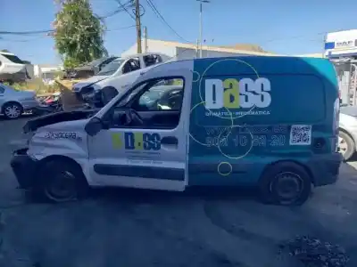 Здавання транспортного засобу renault kangoo i (f/kc0) k9k716 року 2003 потужний 