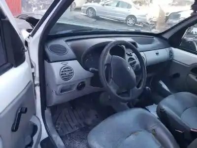 Здавання транспортного засобу renault kangoo i (f/kc0) k9k716 року 2003 потужний 