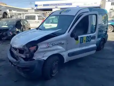 Здавання транспортного засобу renault kangoo i (f/kc0) k9k716 року 2003 потужний 