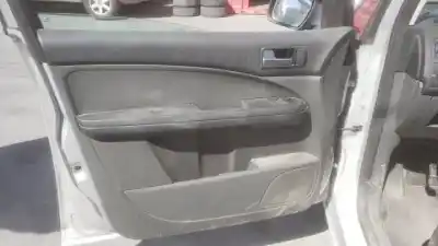 Здавання транспортного засобу ford focus c-max (cap) d-g8da року 2003 потужний 
