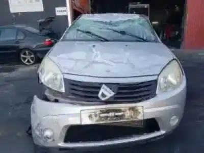 Veicolo di demolizione dacia sandero 1.6 lpg dell'anno 2009 alimentato 