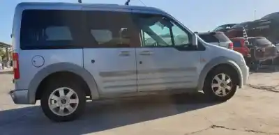 Здавання транспортного засобу ford tourneo connect (tc7) r3pa року 2002 потужний 