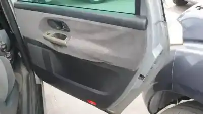 Veículo de Sucata ford galaxy (vy) asz do ano 2004 alimentado 