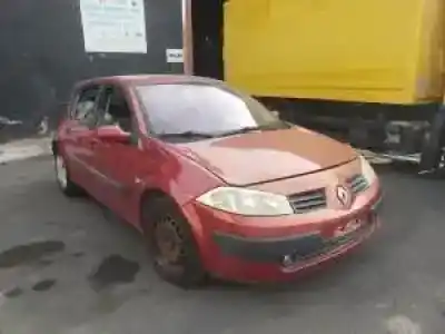 Veicolo di demolizione renault megane ii berlina 5p k4m760 dell'anno 2002 alimentato 