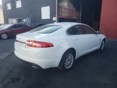 Veículo de Sucata jaguar                                             xf i (x250)                                                                                                                                                                                                                                                2.2 d                                                                                                                                                                                                                                                      do ano 2013 alimentado 224dt