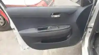 Veicolo di demolizione hyundai i20 (pb) g4la dell'anno 2009 alimentato 