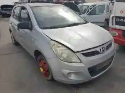 Veicolo di demolizione hyundai i20 (pb) g4la dell'anno 2009 alimentato 