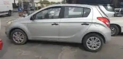 Veicolo di demolizione hyundai i20 (pb) g4la dell'anno 2009 alimentato 