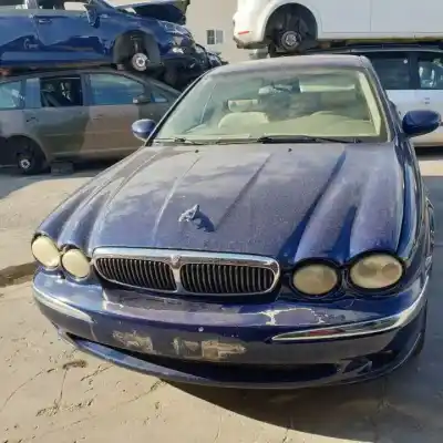 Здавання транспортного засобу jaguar x-type i (x400) 2.5 v6 a las 4 ruedas року 2001 потужний 