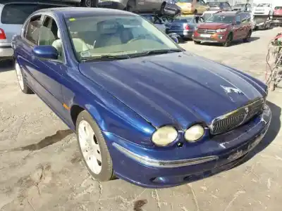 Здавання транспортного засобу jaguar x-type i (x400) 2.5 v6 a las 4 ruedas року 2001 потужний 
