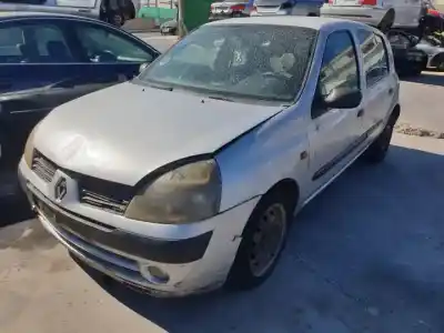 Scrapping Vehicle renault clio ii fase ii (b/cb0) d4f722 of the year 2005 powered 