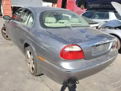 Здавання транспортного засобу jaguar s-type d/7g року 2004 потужний 