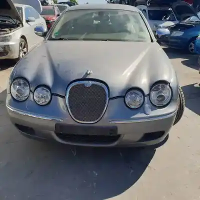 Здавання транспортного засобу jaguar s-type d/7g року 2004 потужний 