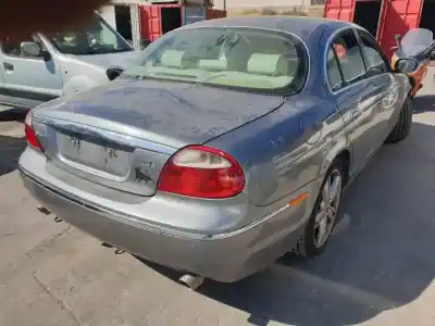 Здавання транспортного засобу jaguar s-type d/7g року 2004 потужний 