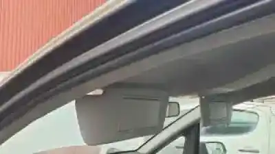 Veicolo di demolizione opel zafira b d-z19dt dell'anno 2005 alimentato 