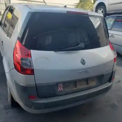 Veicolo di demolizione renault scénic ii (jm0/1_) 2.0 (jm05, jm0u, jm1n, jm1u, jm2v) dell'anno 2006 alimentato 