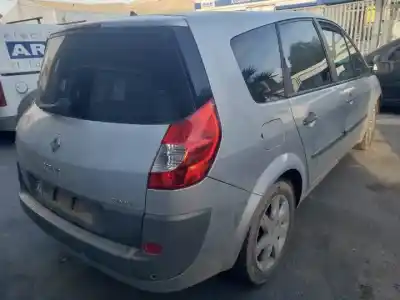 Veicolo di demolizione renault scénic ii (jm0/1_) 2.0 (jm05, jm0u, jm1n, jm1u, jm2v) dell'anno 2006 alimentato 