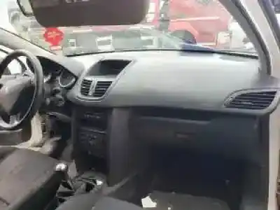 Scrapping Vehicle peugeot 207 d-8hz of the year 2006 powered 