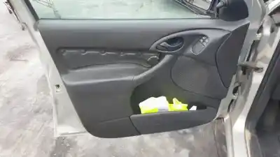 Veículo de Sucata ford focus turnier (cak) c9db do ano 1998 alimentado 