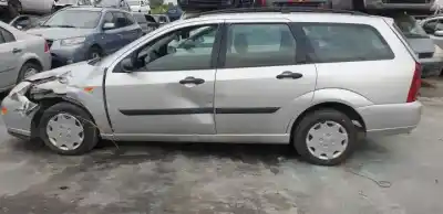 Veículo de Sucata ford focus turnier (cak) c9db do ano 1998 alimentado 