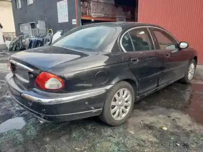 Scrapping Vehicle jaguar x-type i (x400) 2.5 v6 a las 4 ruedas of the year 2001 powered 