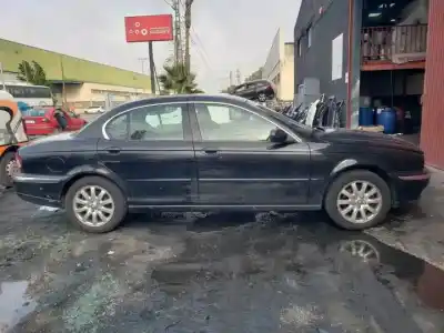 Scrapping Vehicle jaguar x-type i (x400) 2.5 v6 a las 4 ruedas of the year 2001 powered 