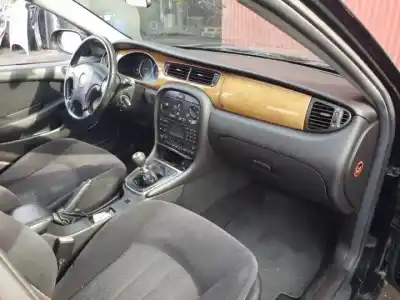Scrapping Vehicle jaguar x-type i (x400) 2.5 v6 a las 4 ruedas of the year 2001 powered 