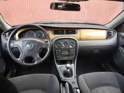 Scrapping Vehicle jaguar x-type i (x400) 2.5 v6 a las 4 ruedas of the year 2001 powered 