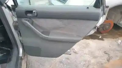 Здавання транспортного засобу audi a3 (8l) akl року 2000 потужний 