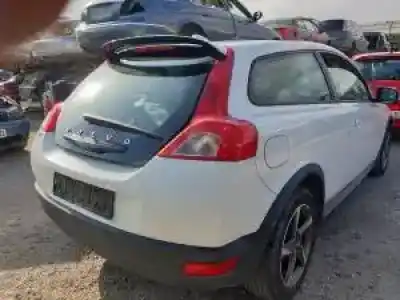 Veículo de Sucata volvo c30 d4164t do ano 2009 alimentado 