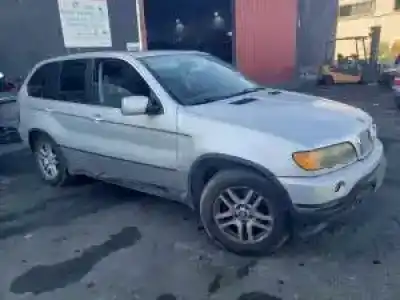 Scrapping Vehicle bmw x5 (e53) 448s2 of the year 2000 powered 