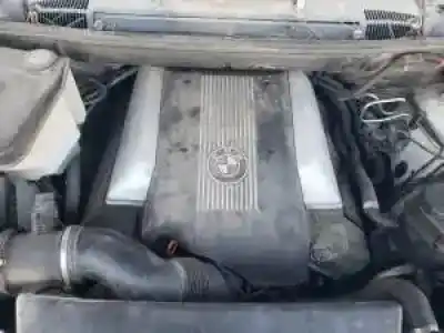 Scrapping Vehicle bmw x5 (e53) 448s2 of the year 2000 powered 